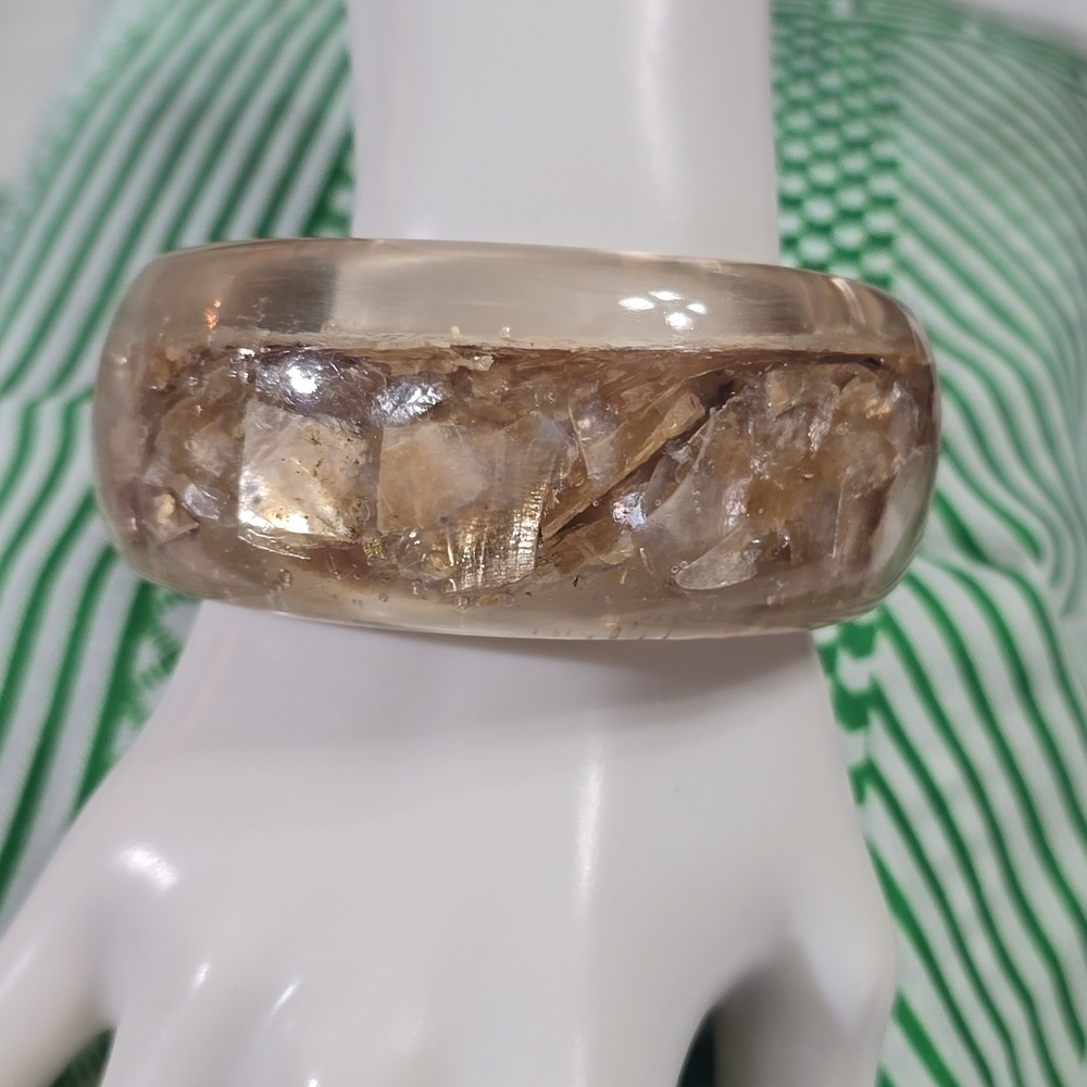 Vintage Gold & Clear Confetti Flecks Lucite Chunky Bangle Bracelet
